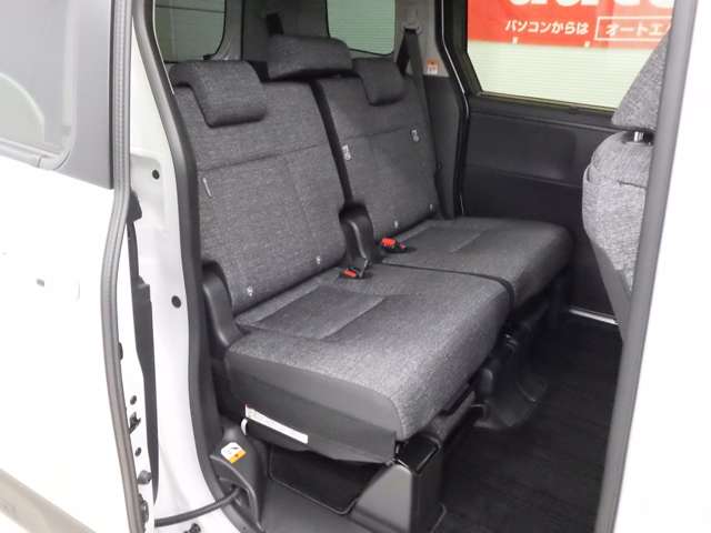 トヨタ シエンタ　ハイブリッド ハイブリッド １．５ Ｚ Ｅ－ＦＯＵＲ ４ＷＤ R8年 () 99