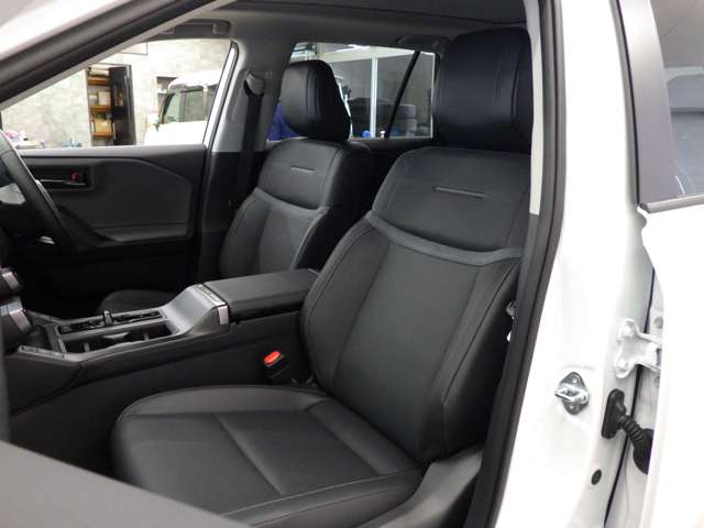 トヨタ ＲＡＶ４ ２．５ Ｚ Ｅ－ＦＯＵＲ ４ＷＤ R8年 () 99