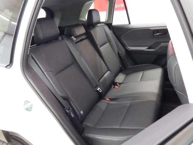 トヨタ ＲＡＶ４ ２．５ Ｚ Ｅ－ＦＯＵＲ ４ＷＤ R8年 () 99