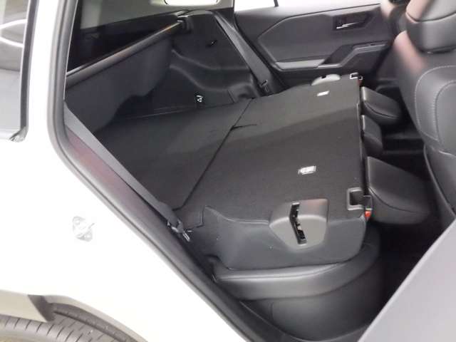 トヨタ ＲＡＶ４ ２．５ Ｚ Ｅ－ＦＯＵＲ ４ＷＤ R8年 () 99