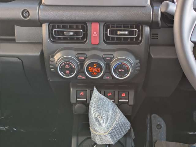 スズキ ジムニー　ノマド １．５ ＦＣ ４ＷＤ R8年 () 99