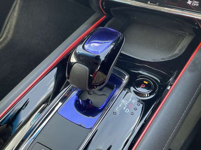 ホンダ ヴェゼル １．５ ハイブリッド Ｘ H27年 () 99