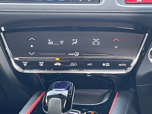 ホンダ ヴェゼル １．５ ハイブリッド Ｘ H27年 () 99