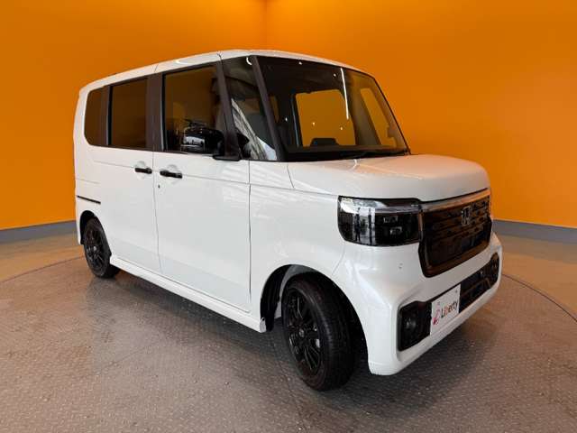 ホンダ Ｎ　ＢＯＸ カスタム ６６０ ブラック スタイル R8年 (近畿) 99