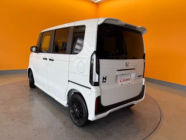 ホンダ Ｎ　ＢＯＸ カスタム ６６０ ブラック スタイル R8年 (近畿) 99
