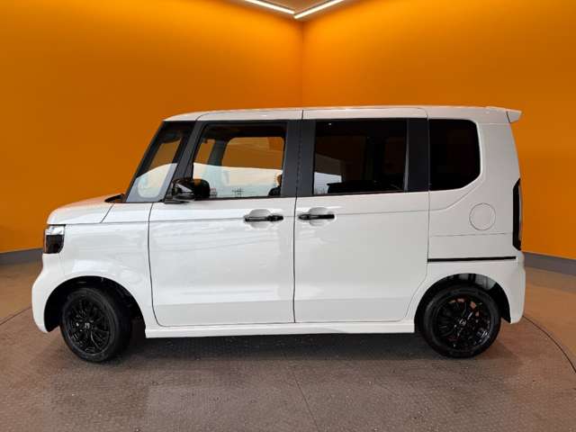 ホンダ Ｎ　ＢＯＸ カスタム ６６０ ブラック スタイル R8年 (近畿) 99