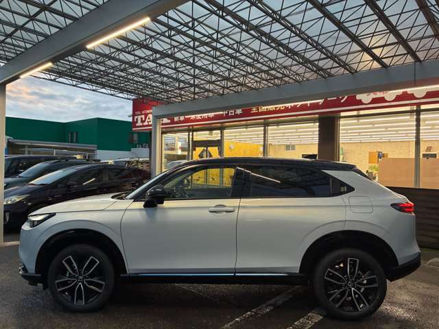ホンダ ヴェゼル １．５ Ｅ：ＨＥＶ Ｚ プレイパッケージ R8年 (近畿) 99
