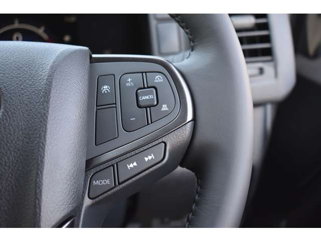 トヨタ ハイエースバン ２．８ スーパーＧＬ ダークプライムＩＩ ロングボディ ディーゼルターボ R8年 (近畿) 99