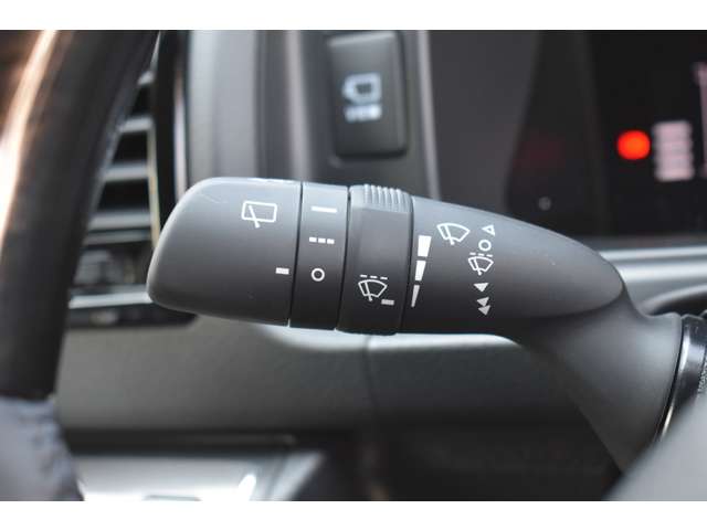 トヨタ ハイエースバン ２．８ スーパーＧＬ ダークプライムＩＩ ロングボディ ディーゼルターボ R8年 (近畿) 99