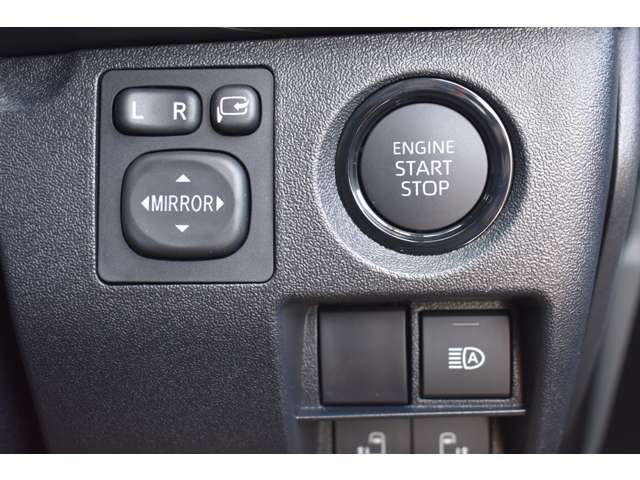 トヨタ ハイエースバン ２．８ スーパーＧＬ ダークプライムＩＩ ロングボディ ディーゼルターボ R8年 (近畿) 99