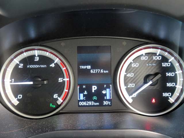 三菱 デリカ　Ｄ：５ ２．２ Ｐ ディーゼルターボ ４ＷＤ R5年 (近畿) 99