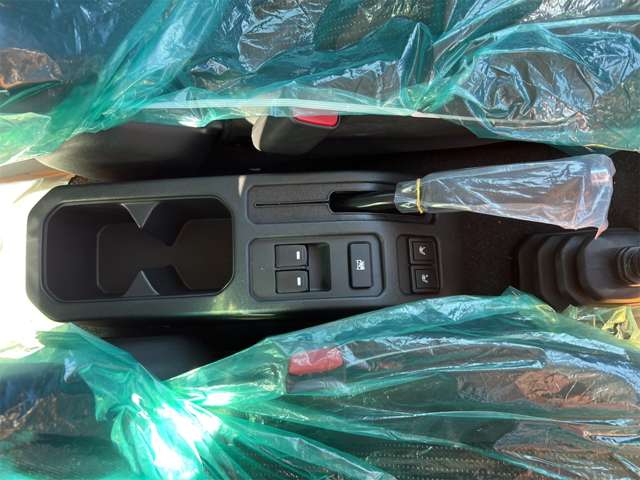 スズキ ジムニー　ノマド １．５ ＦＣ ４ＷＤ R8年 (近畿) 99