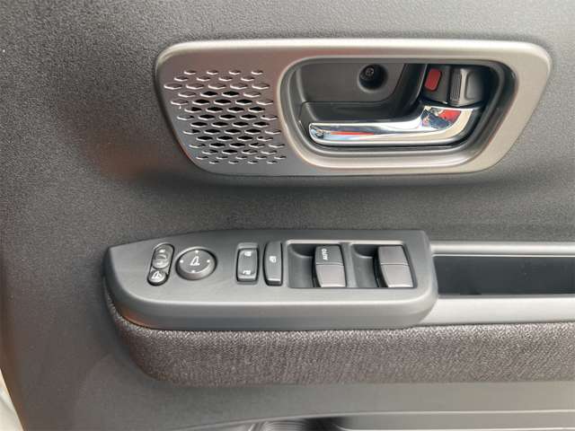 ホンダ Ｎ　ＢＯＸ カスタム ６６０ R7年 (近畿) 99