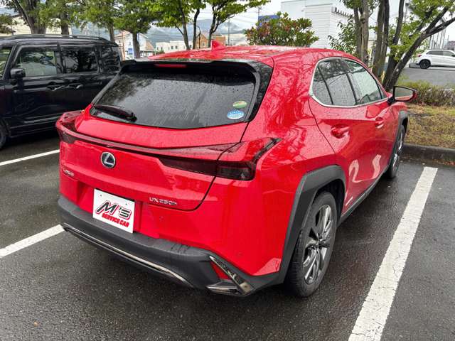 レクサス ＵＸ２５０ｈ ２５０Ｈ Ｆスポーツ ４ＷＤ R1年 (東北) 99
