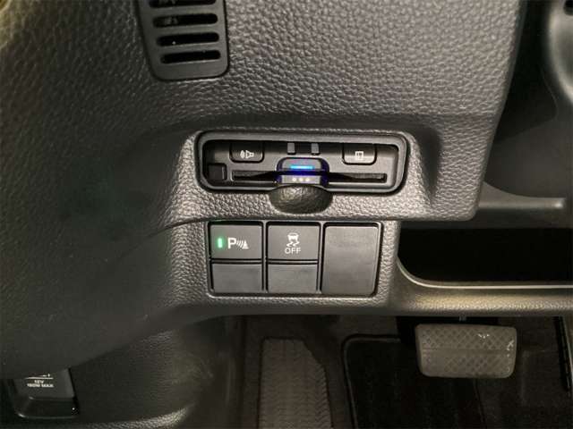 ホンダ Ｎ　ＢＯＸ カスタム ６６０ Ｌ R3年 (近畿) 99