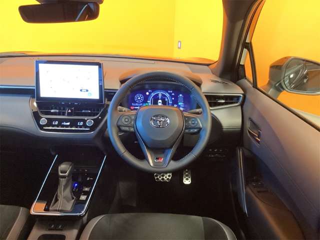 トヨタ カローラクロス ２．０ ＧＲスポーツ Ｅ－ＦＯＵＲ ４ＷＤ R8年 (近畿) 99