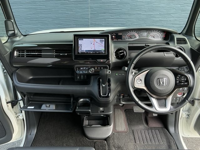 ホンダ Ｎ　ＢＯＸ カスタム ６６０ Ｇ Ｌ ターボ ホンダセンシング H30年 (近畿) 99