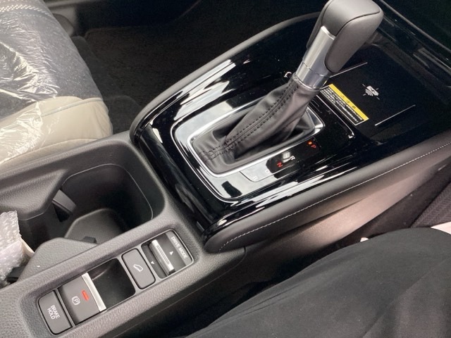 ホンダ ヴェゼル １．５ Ｅ：ＨＥＶ Ｚ プレイパッケージ R8年 (近畿) 99