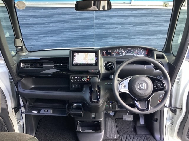 ホンダ Ｎ　ＢＯＸ カスタム ６６０ Ｌ R3年 (近畿) 99