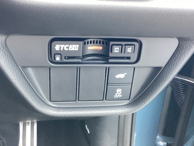 ホンダ ＺＲ－Ｖ ２．０ Ｅ：ＨＥＶ Ｚ R7年 (近畿) 99