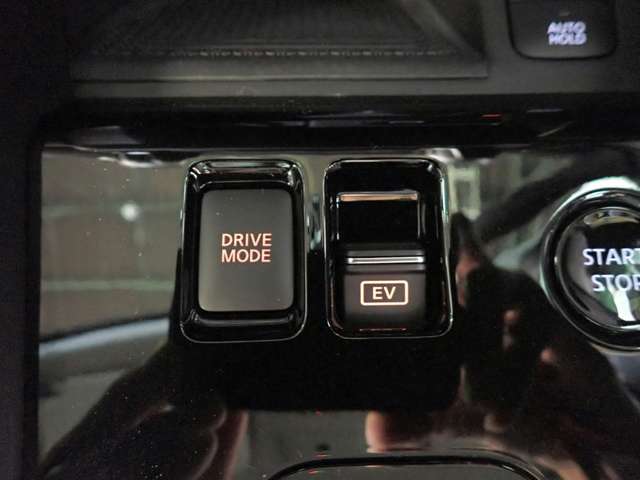 日産 キックス １．２ Ｘ （Ｅ－ＰＯＷＥＲ） R7年 (近畿) 99