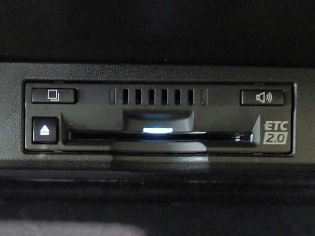 レクサス ＮＸ３００ Ｉパッケージ R1年 (近畿) 99