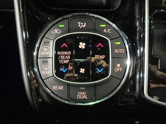 トヨタ ノア ２．０ ＳＩ H29年 (近畿) 99