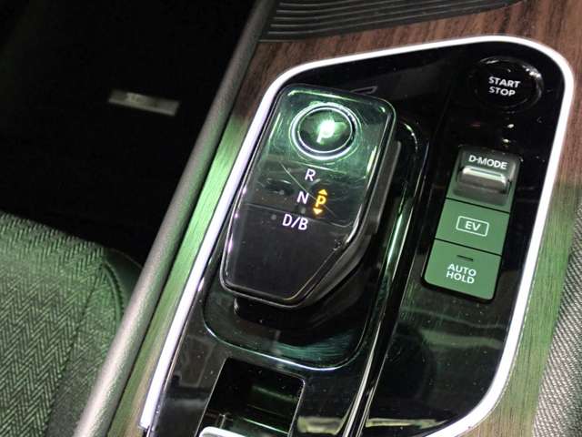 日産 ノートオーラ １．２ Ｇ R4年 (近畿) 99