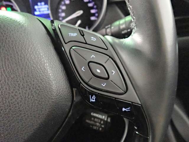 トヨタ Ｃ−ＨＲ ハイブリッド １．８ Ｓ ＬＥＤ エディション H30年 (近畿) 99