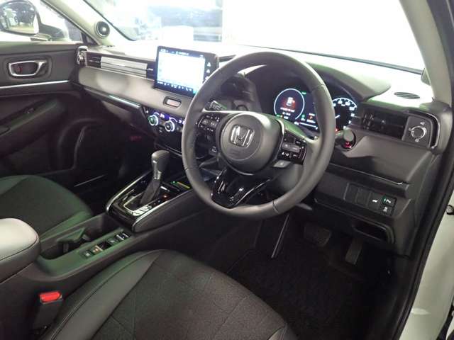 ホンダ ヴェゼル １．５ Ｅ：ＨＥＶ Ｚ R8年 (近畿) 99