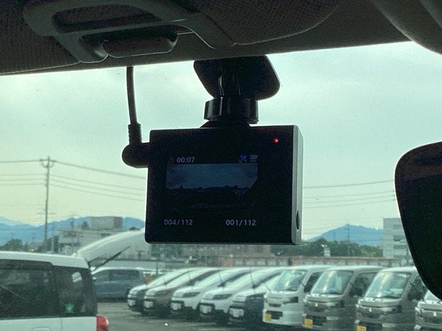 ホンダ ヴェゼル １．５ Ｅ：ＨＥＶ Ｚ R8年 (近畿) 99