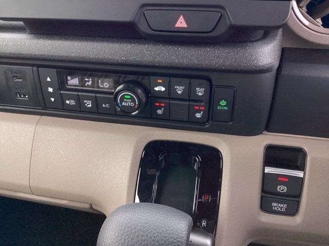 ホンダ Ｎ　ＢＯＸ ジョイ ６６０ ２トーン R7年 (近畿) 99