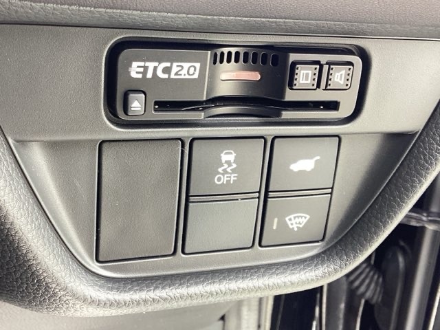 ホンダ ＺＲ－Ｖ ２．０ Ｅ：ＨＥＶ Ｚ ４ＷＤ R8年 (近畿) 99