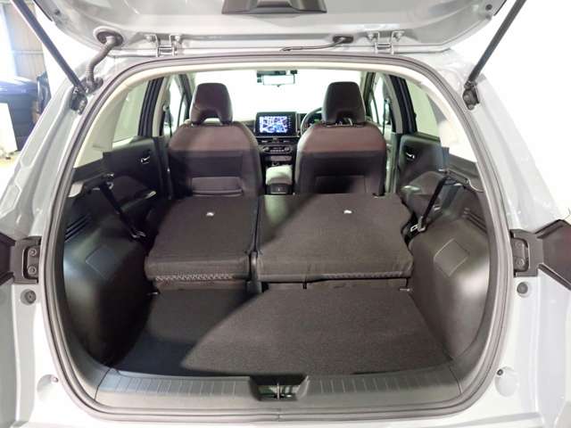 日産 ノートオーラ １．２ Ｇ R7年 (近畿) 99