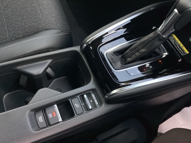 ホンダ ヴェゼル １．５ Ｅ：ＨＥＶ Ｚ R8年 (近畿) 99