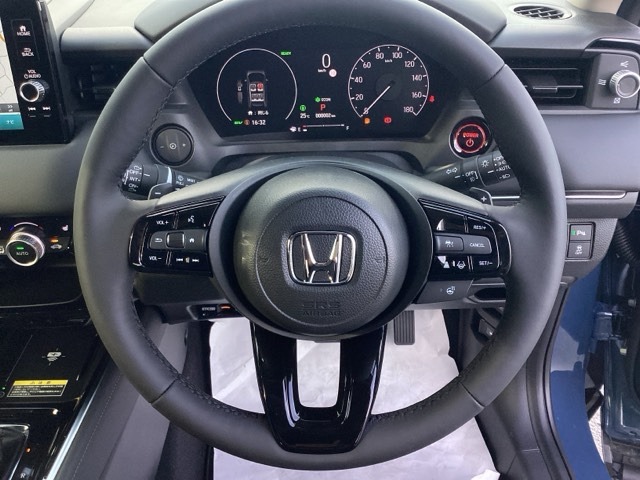 ホンダ ヴェゼル １．５ Ｅ：ＨＥＶ Ｚ R8年 (近畿) 99
