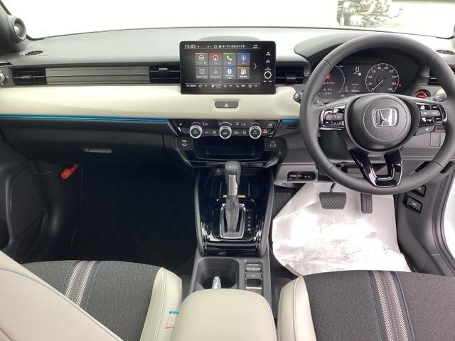 ホンダ ヴェゼル １．５ Ｅ：ＨＥＶ Ｚ プレイパッケージ ４ＷＤ R8年 (近畿) 99