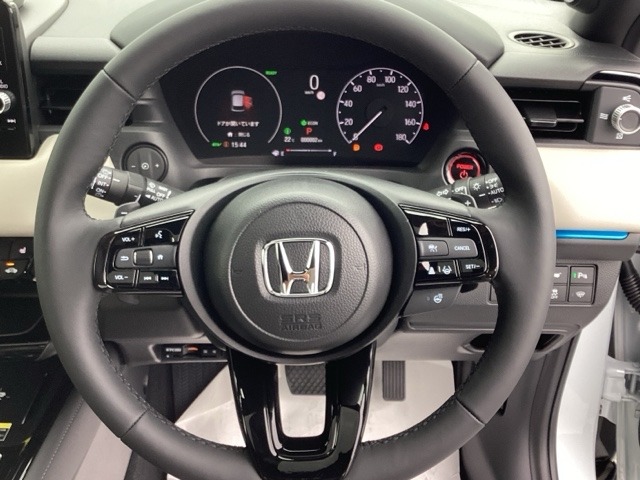ホンダ ヴェゼル １．５ Ｅ：ＨＥＶ Ｚ プレイパッケージ ４ＷＤ R8年 (近畿) 99