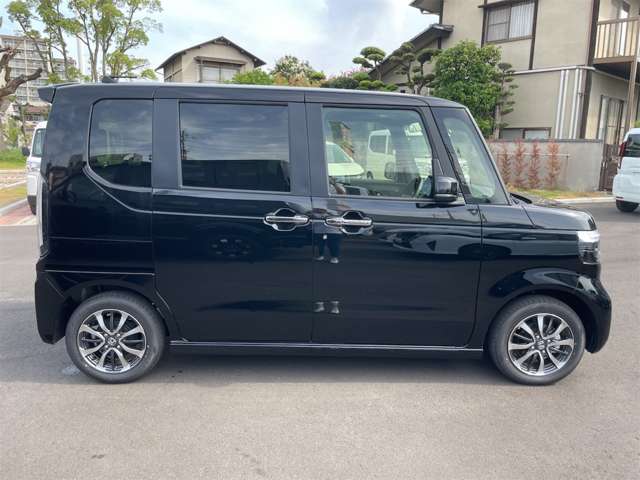 ホンダ Ｎ　ＢＯＸ カスタム ６６０ R8年 (九州・沖縄) 99