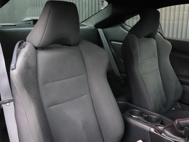 スバル ＢＲＺ ２．０ Ｒ H28年 (関東) 99