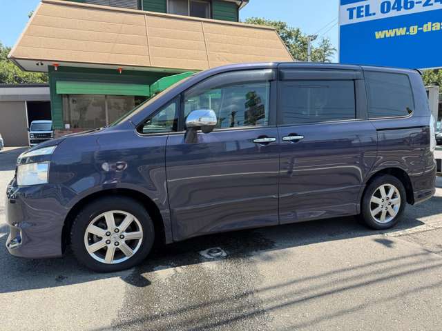 トヨタ ヴォクシー ２．０ ＺＳ 煌ＩＩ H21年 (関東) 99