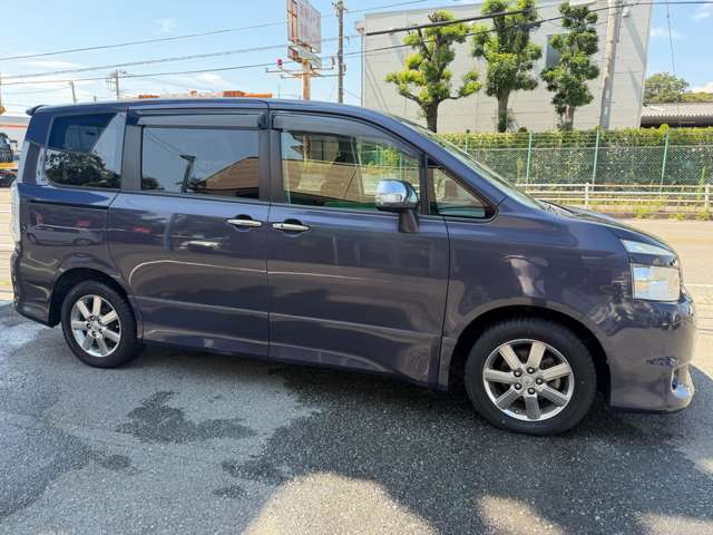 トヨタ ヴォクシー ２．０ ＺＳ 煌ＩＩ H21年 (関東) 99