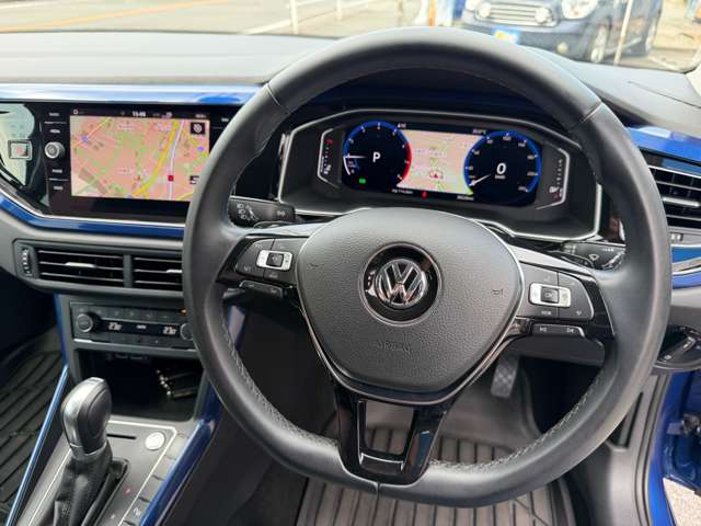 フォルクスワーゲン ポロ ＴＳＩ　ハイライン R1年 (関東) 99
