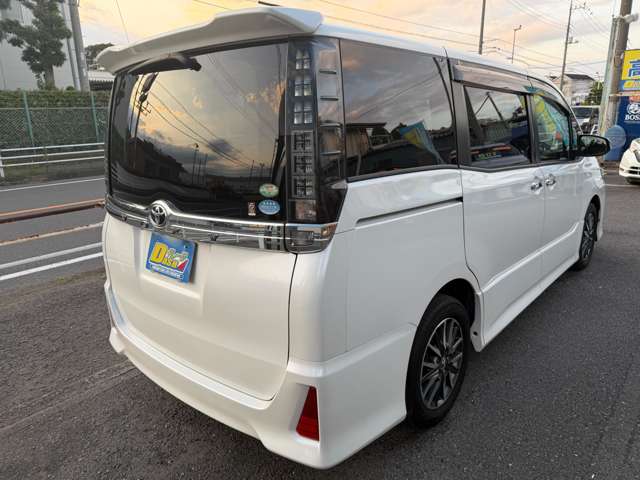 トヨタ ヴォクシー ２．０ ＺＳ 煌 H28年 (関東) 99