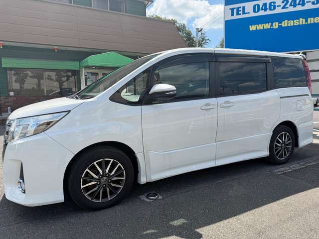 トヨタ ノア ２．０ ＳＩ H28年 (関東) 99