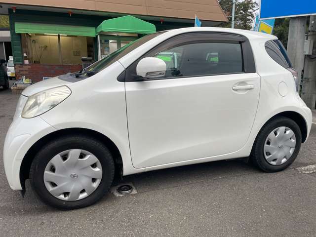 トヨタ ｉＱ １．０ １００Ｘ H22年 (関東) 99
