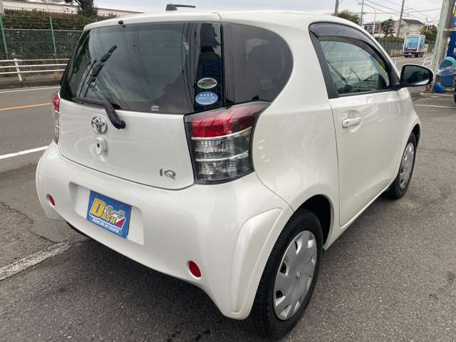 トヨタ ｉＱ １．０ １００Ｘ H22年 (関東) 99