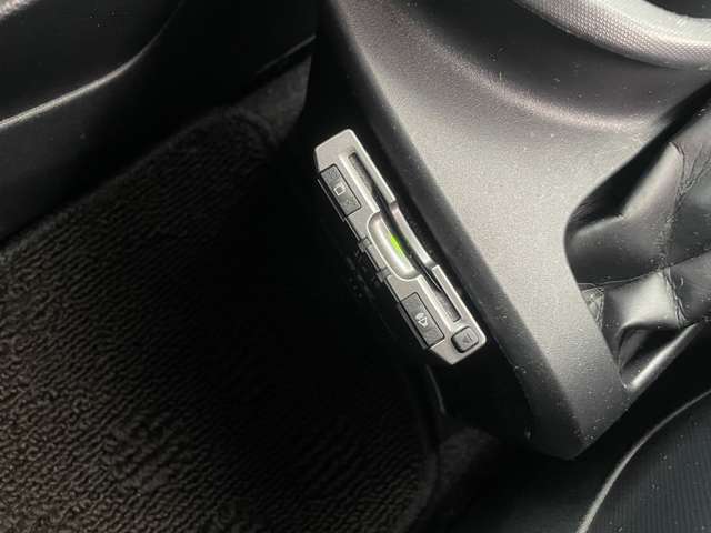 トヨタ ｉＱ １．０ １００Ｘ H22年 (関東) 99