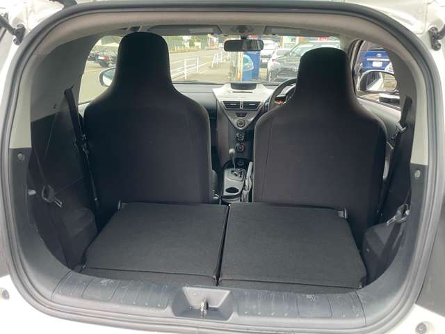 トヨタ ｉＱ １．０ １００Ｘ H22年 (関東) 99