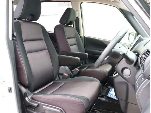 日産 セレナ ２．０ ハイウェイスター プロパイロット エディション H29年 (関東) 99